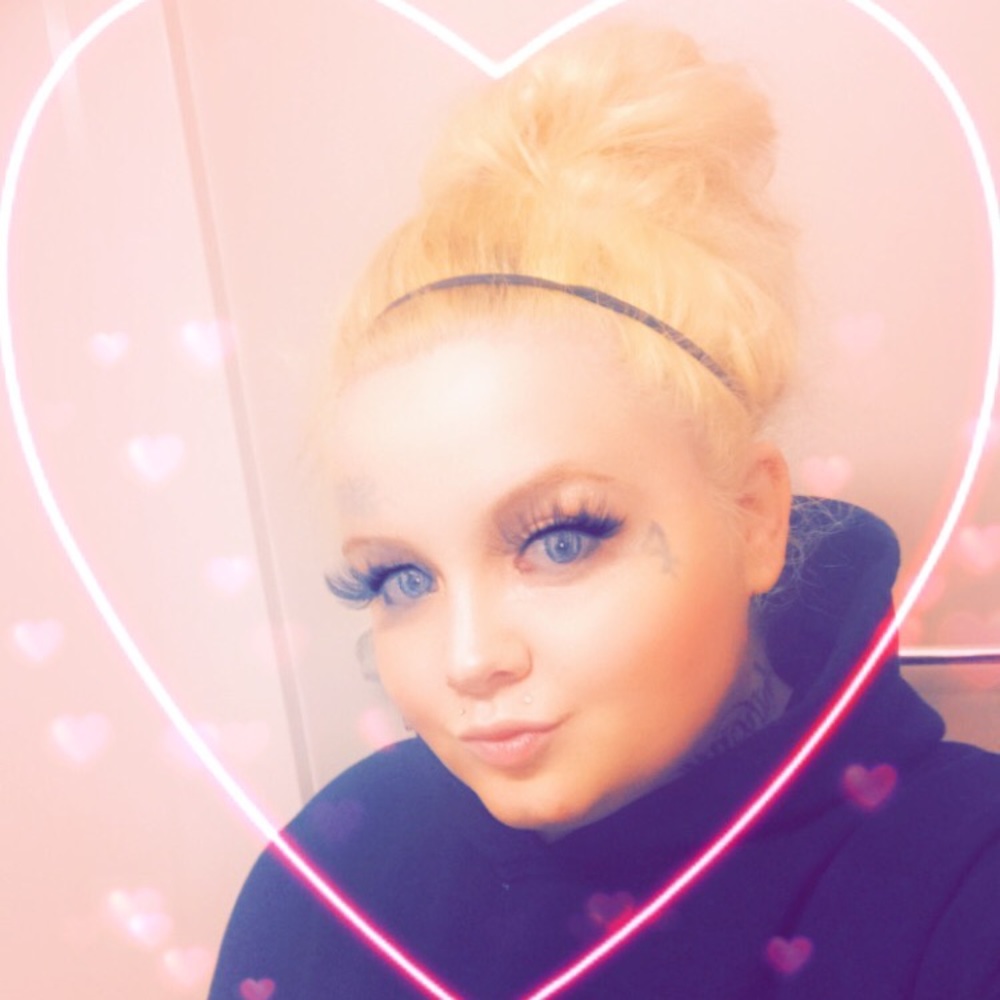 Meet your Posher, Ashley